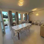 App4rent Zanetti Family Apartments, Sea View, Private Beach, Parking, Wifi Lido di Jesolo