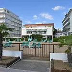 App4rent Zanetti Family Apartments, Sea View, Private Beach, Parking, Wifi Apartment Lido di Jesolo