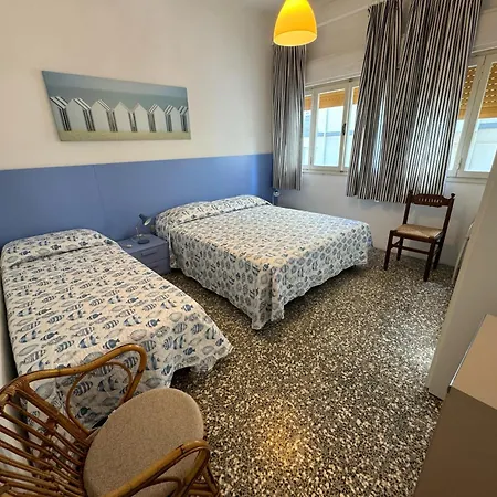 Appartamento App4rent Zanetti Family Apartments, Sea View, Private Beach, Parking, Wifi Lido di Jesolo