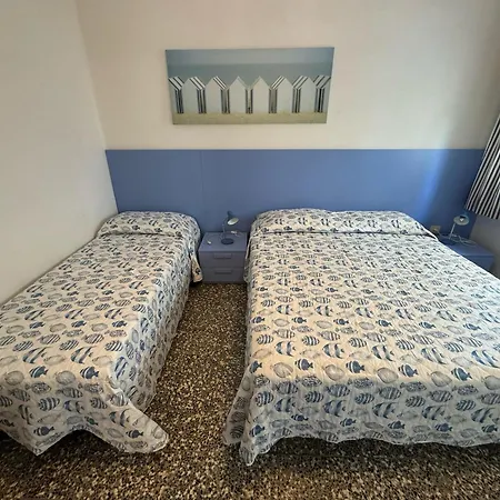 App4rent Zanetti Family Apartments, Sea View, Private Beach, Parking, Wifi * Lido di Jesolo