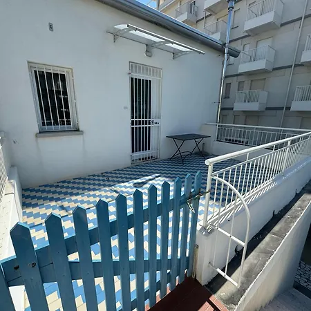 App4rent Zanetti Family Apartments, Sea View, Private Beach, Parking, Wifi