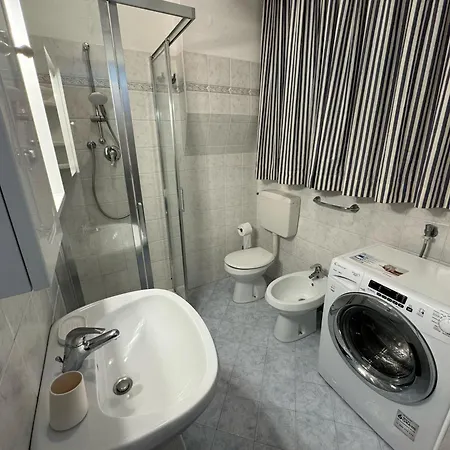 App4rent Zanetti Family Apartments, Sea View, Private Beach, Parking, Wifi * Lido di Jesolo